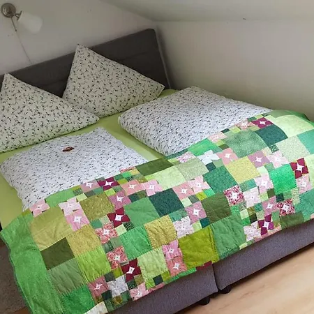 Voelkel Mit Dachterrasse Appartement *